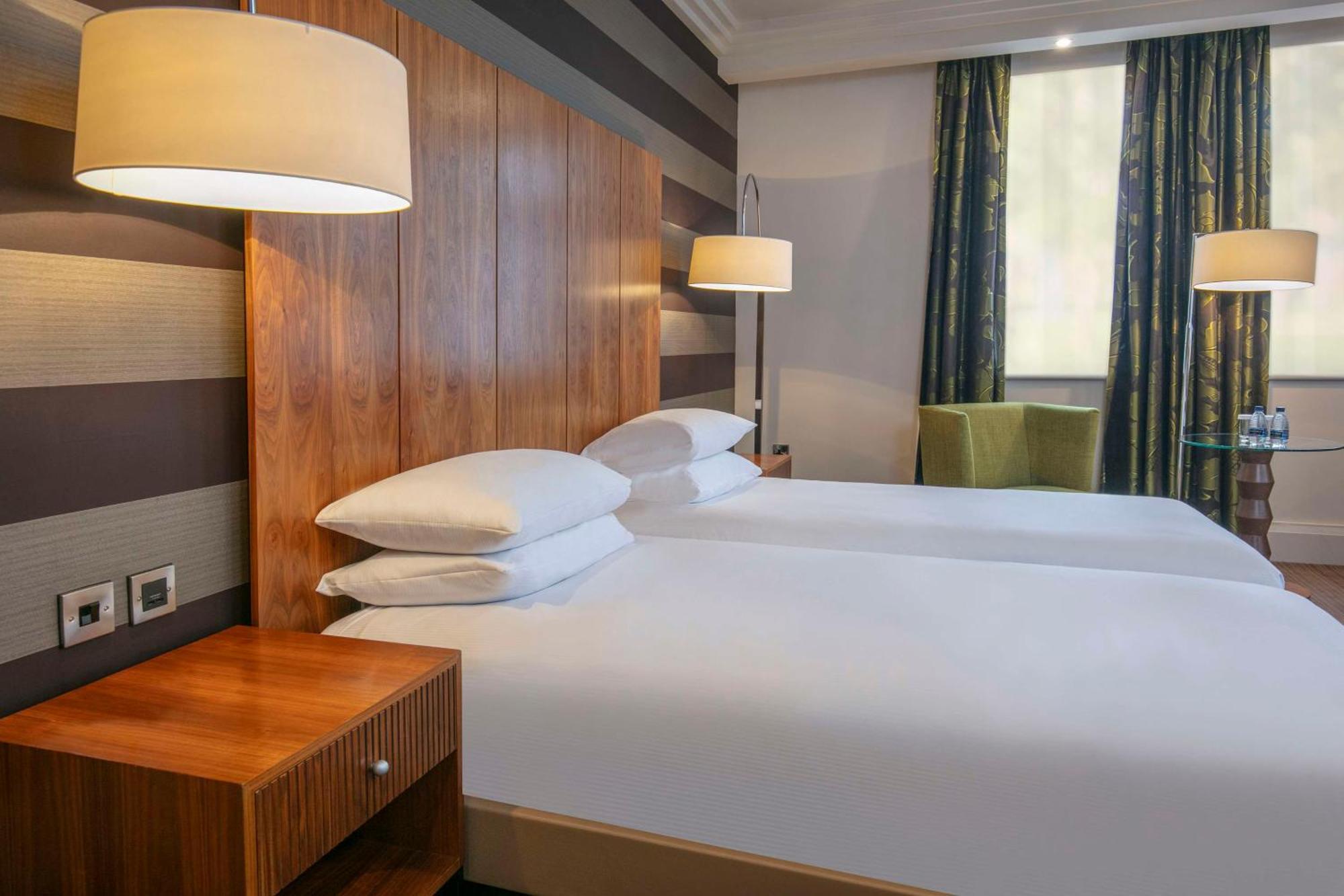 Doubletree By Hilton Stratford-Upon-Avon, United Kingdom Hotel Ngoại thất bức ảnh